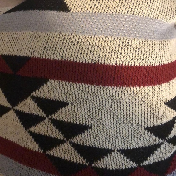 NWOT Aztec/boho poncho - Picture 2 of 5
